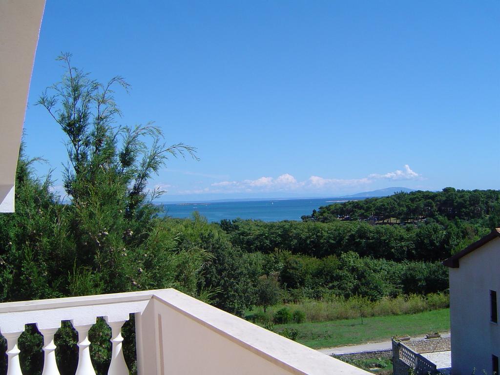 Sun Palace Residence Premantura Exterior foto