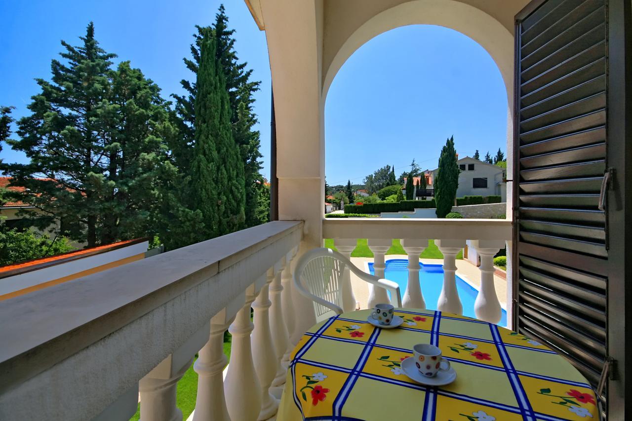 Sun Palace Residence Premantura Exterior foto