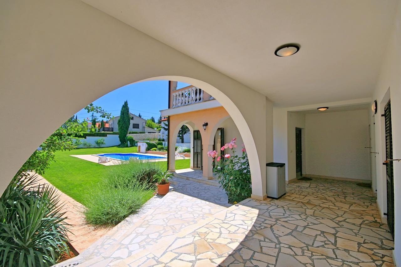 Sun Palace Residence Premantura Exterior foto